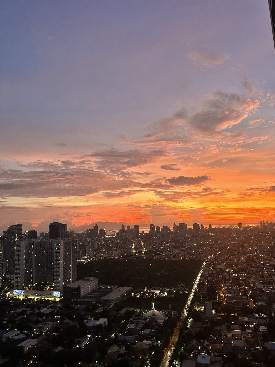 Solstice 51 — balcony image 1