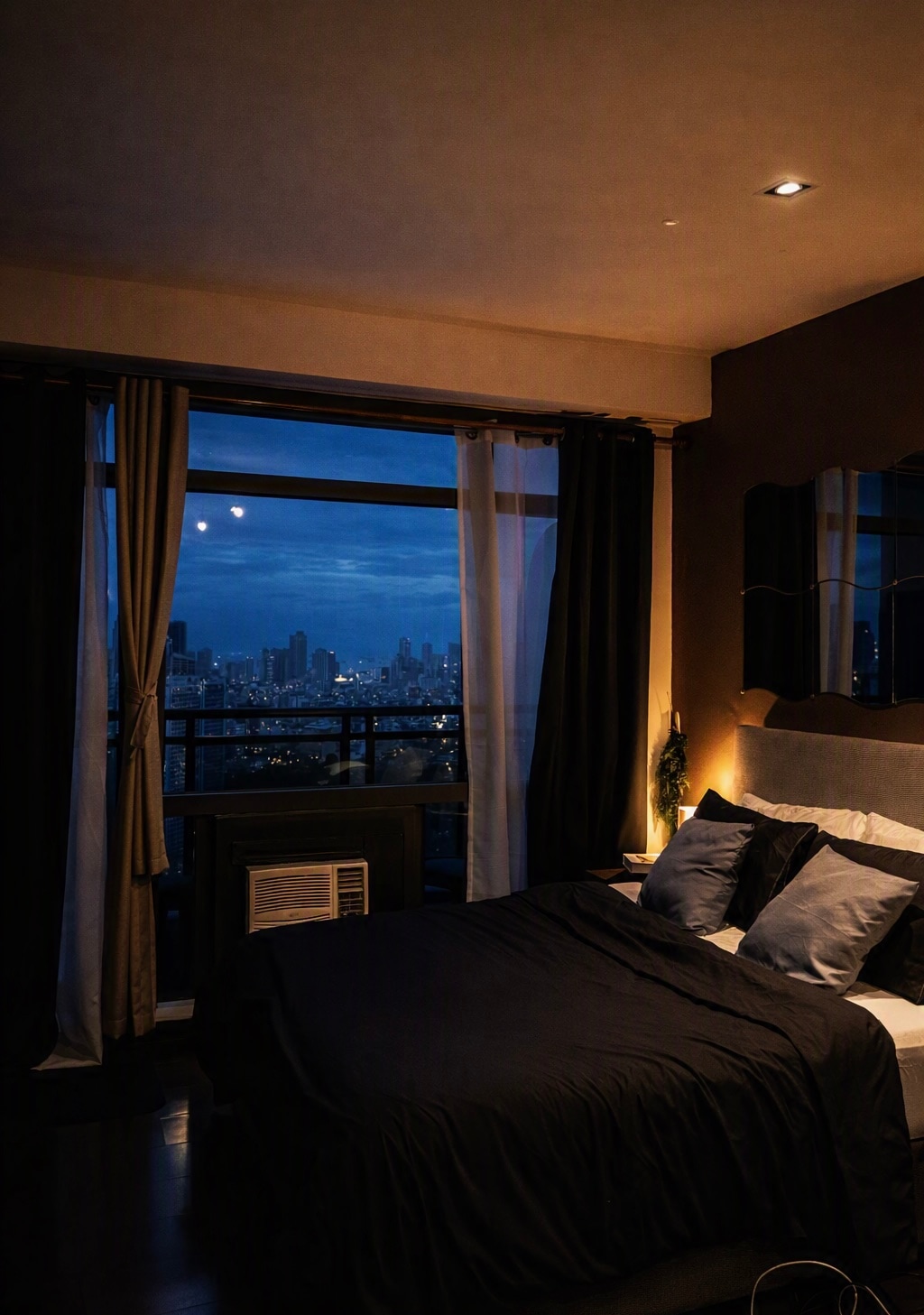 Solstice 51 — bedroom image 1